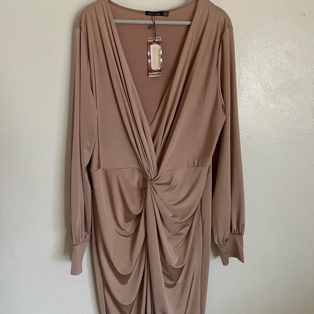 Boohoo Twist Front Plunge Midi Dress